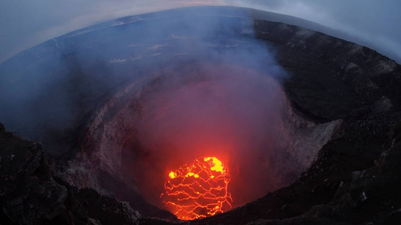 Understanding the science behind Hawaii’s erupting Kilauea volcano | CBC News