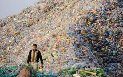 111 million tonnes of plastic waste will have nowhere to go by 2030 due to Chinese import ban: study | CBC News