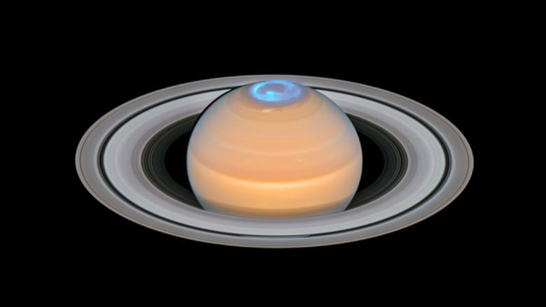 Hubble telescope spots ‘northern lights’ on Saturn | CBC News