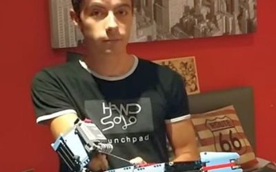Teen born without forearm builds working robotic Lego arm – submitted by Kris Lee