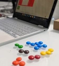 Chromebook Lesson Idea: Teaching the Scientific Method with M&M – submitted by Sandra Gambarotto