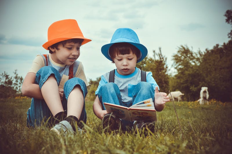 Children Prefer Reading Books Rather Than Screens